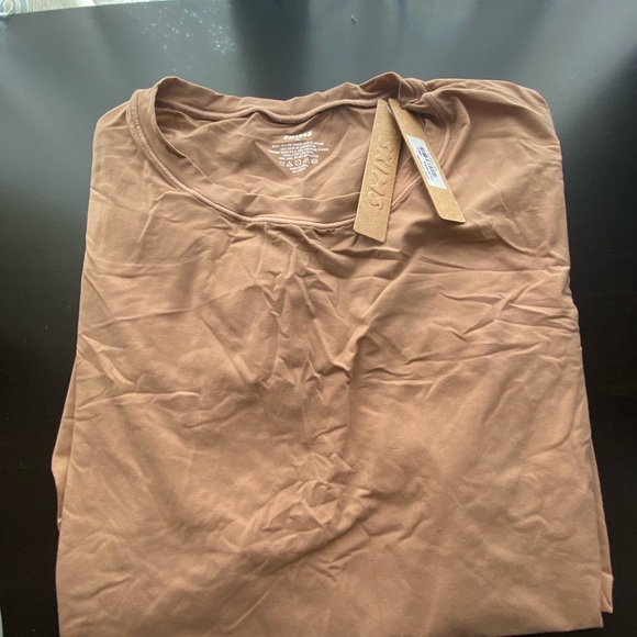 NWT Skims Fits Everybody T-shirt Size XL Sienna - Picture 5 of 6